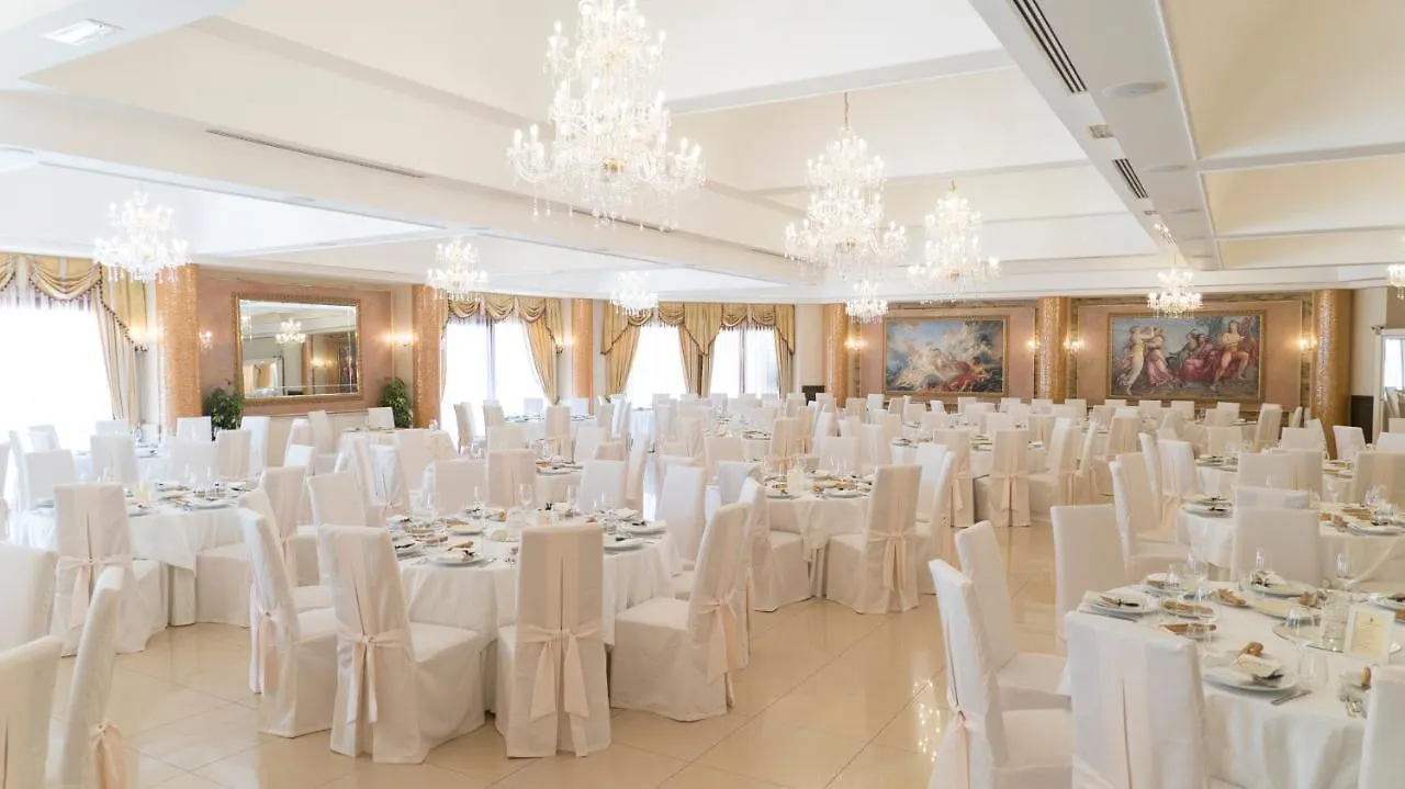 Hotel Villa Romana Porto Empedocle 4*,