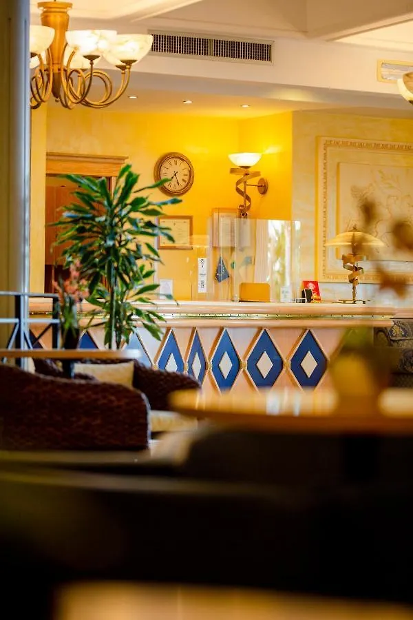 Hotel Villa Romana Porto Empedocle 4*,